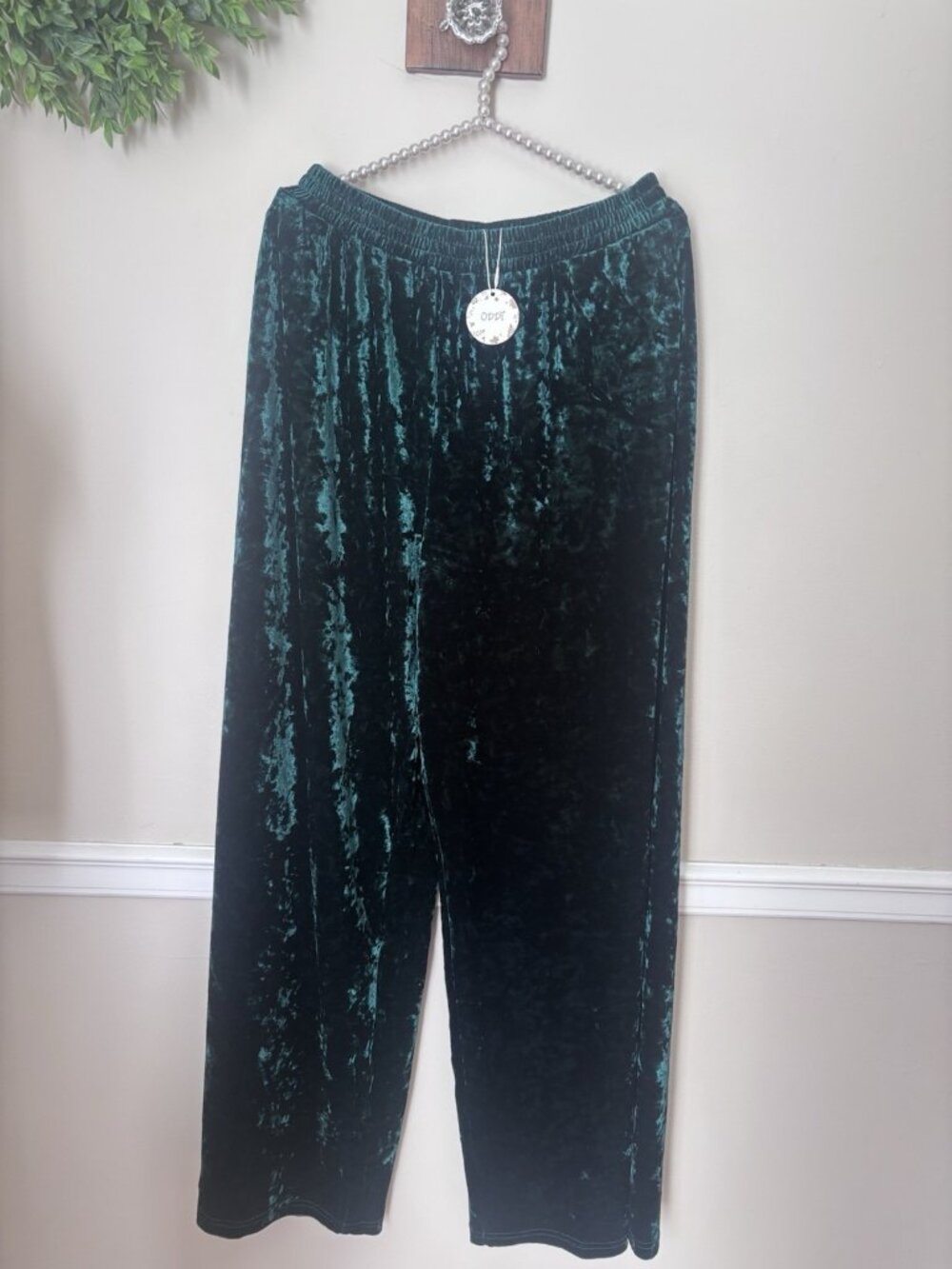 NWT ODDI Womens Size L Green Crushed Velvet Pants Wide Leg